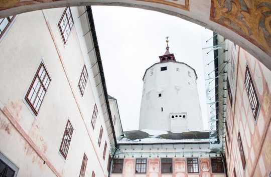 Burg Forchtenstein Innenhof im Winter