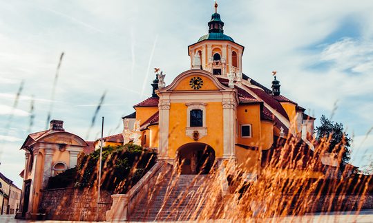 Ansicht der Berg- oder Haydnkirche in Eisenstadt.