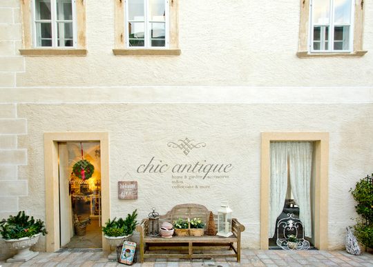 Chic Antique Frontansicht