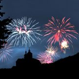 Burg Forchtenstein mit Feuerwerk